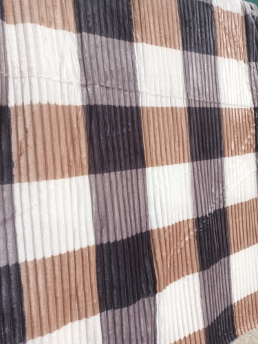 پتو مسافرتی یک نفره تراکم بالا کرکره ای چهارخونه طوسی